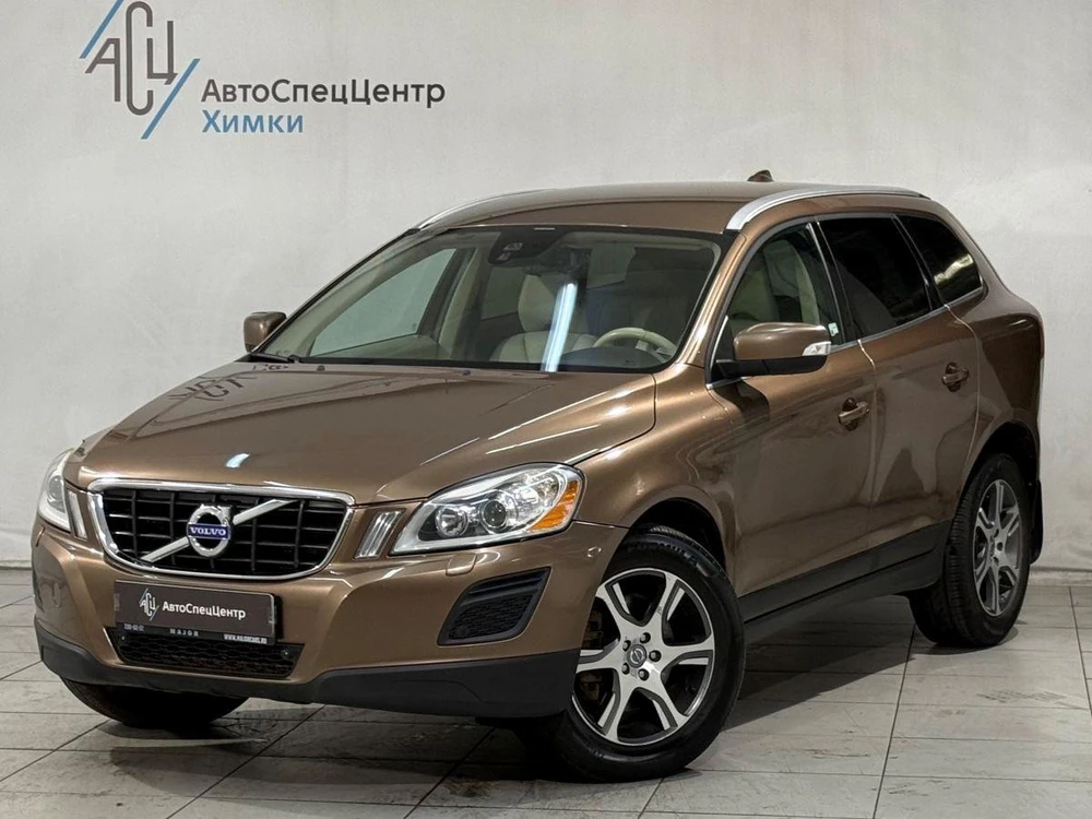 XC60 Импульс / Momentum 2.4d AT 4WD (163 л.с.)