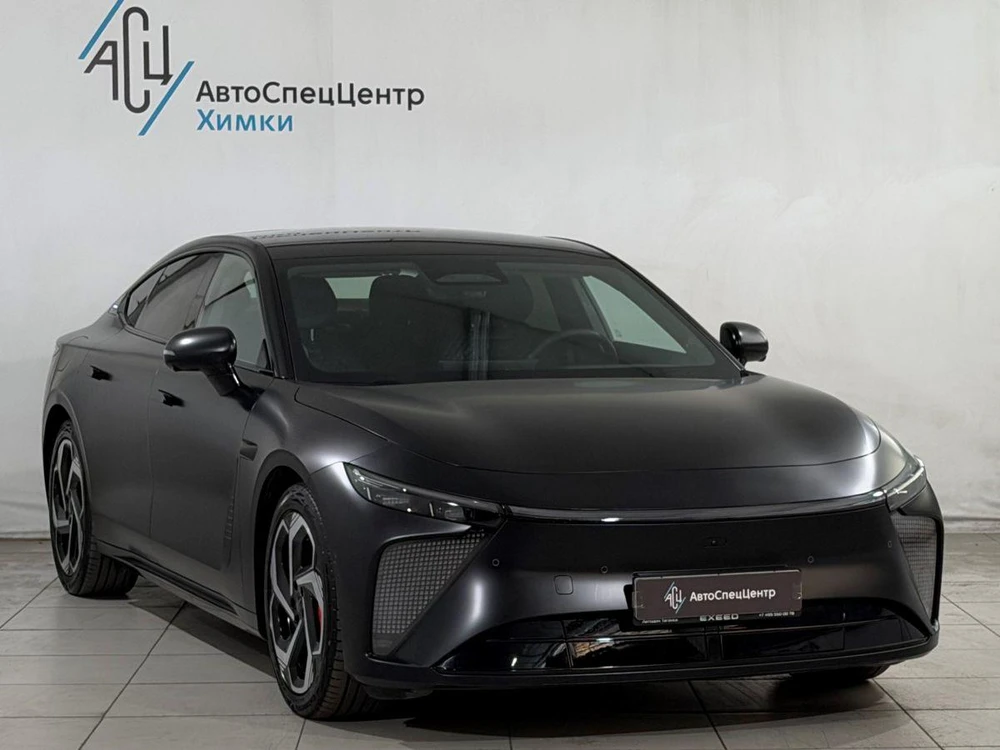 Exlantix ES Спорт 1.5hyb AT 4WD (469 л.с.)