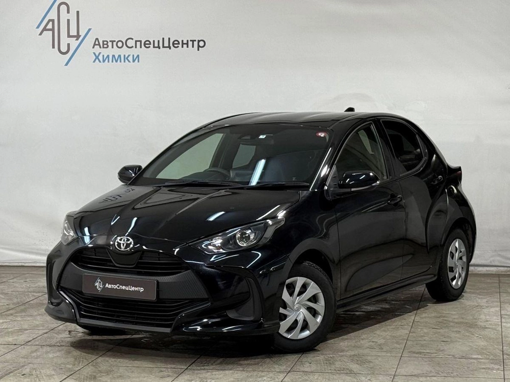 Yaris Base 1.0 CVT (69 л.с.)