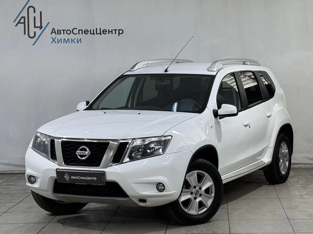 Terrano Elegance Plus 1.6 MT 4WD (114 л.с.)