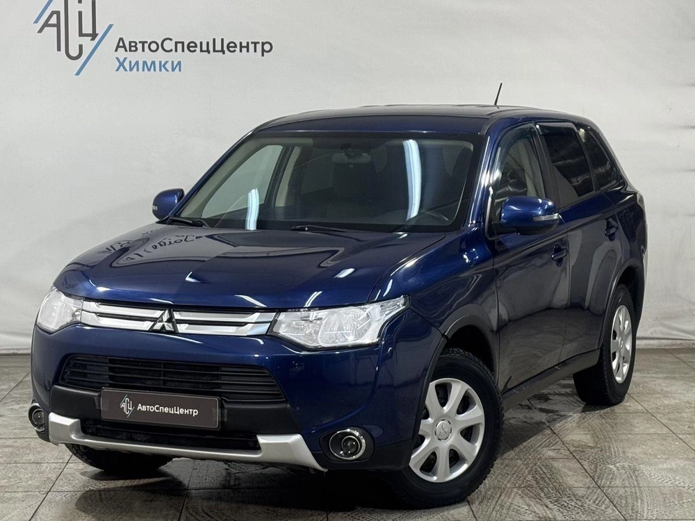 Outlander Invite 2.0 CVT 4WD (146 л.с.)