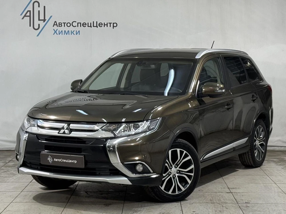 Outlander Instyle 2.4 CVT 4WD (167 л.с.)